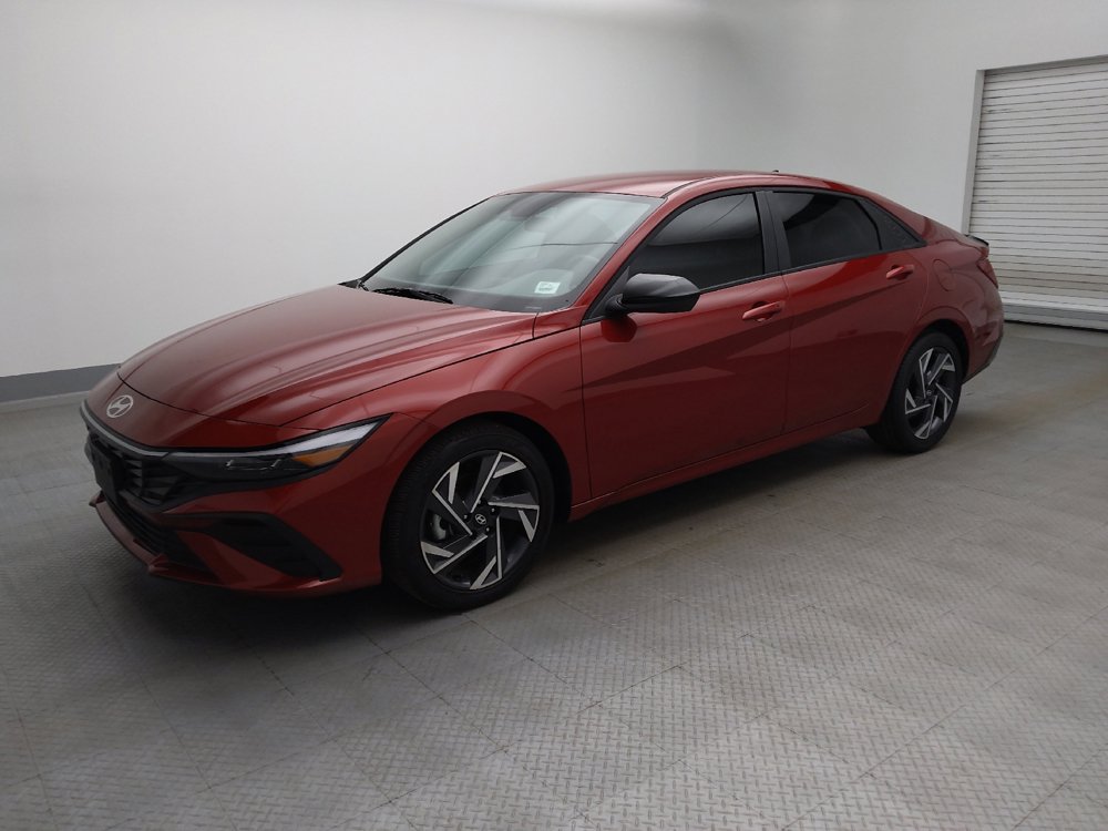Used 2025 Hyundai Elantra Sport w/ Cargo Package FWD image 2