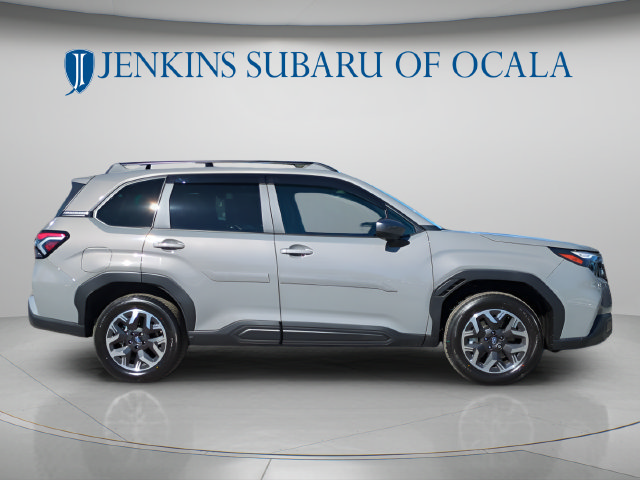 Used 2026 Subaru Forester Premium AWD/4WD image 2