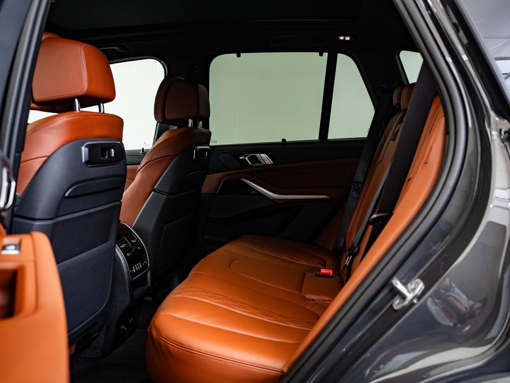 New 2026 BMW X5 M60i image 47