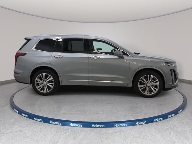 Certified 2025 Cadillac XT6 Premium Luxury FWD image 4