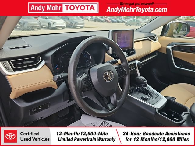 Certified 2023 Toyota RAV4 LE AWD/4WD image 9
