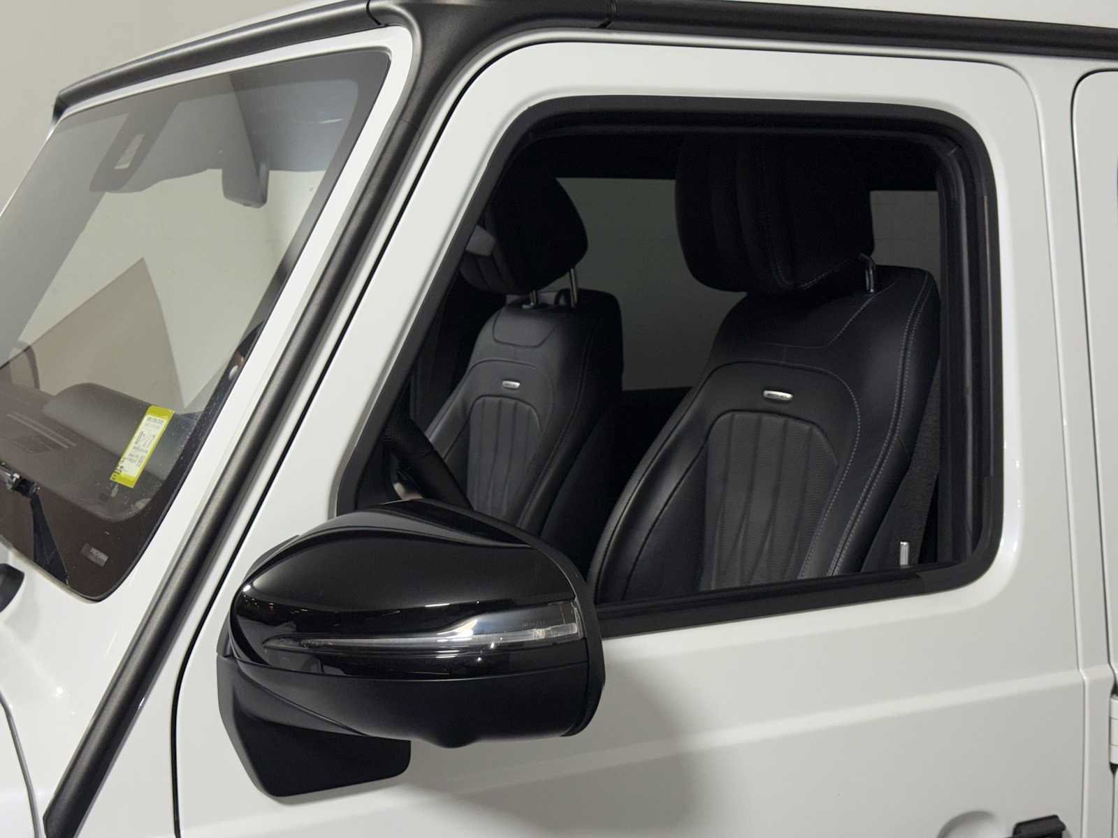 Used 2023 Mercedes-Benz G 63 AMG AMG G 63 image 28