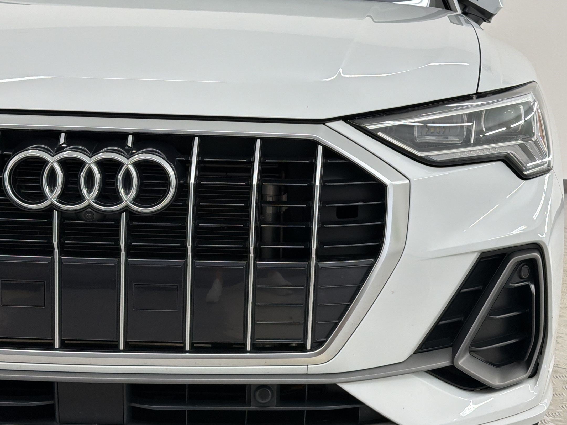 Used 2023 Audi Q3 2.0T Premium Plus w/ Premium Plus Package AWD/4WD image 29