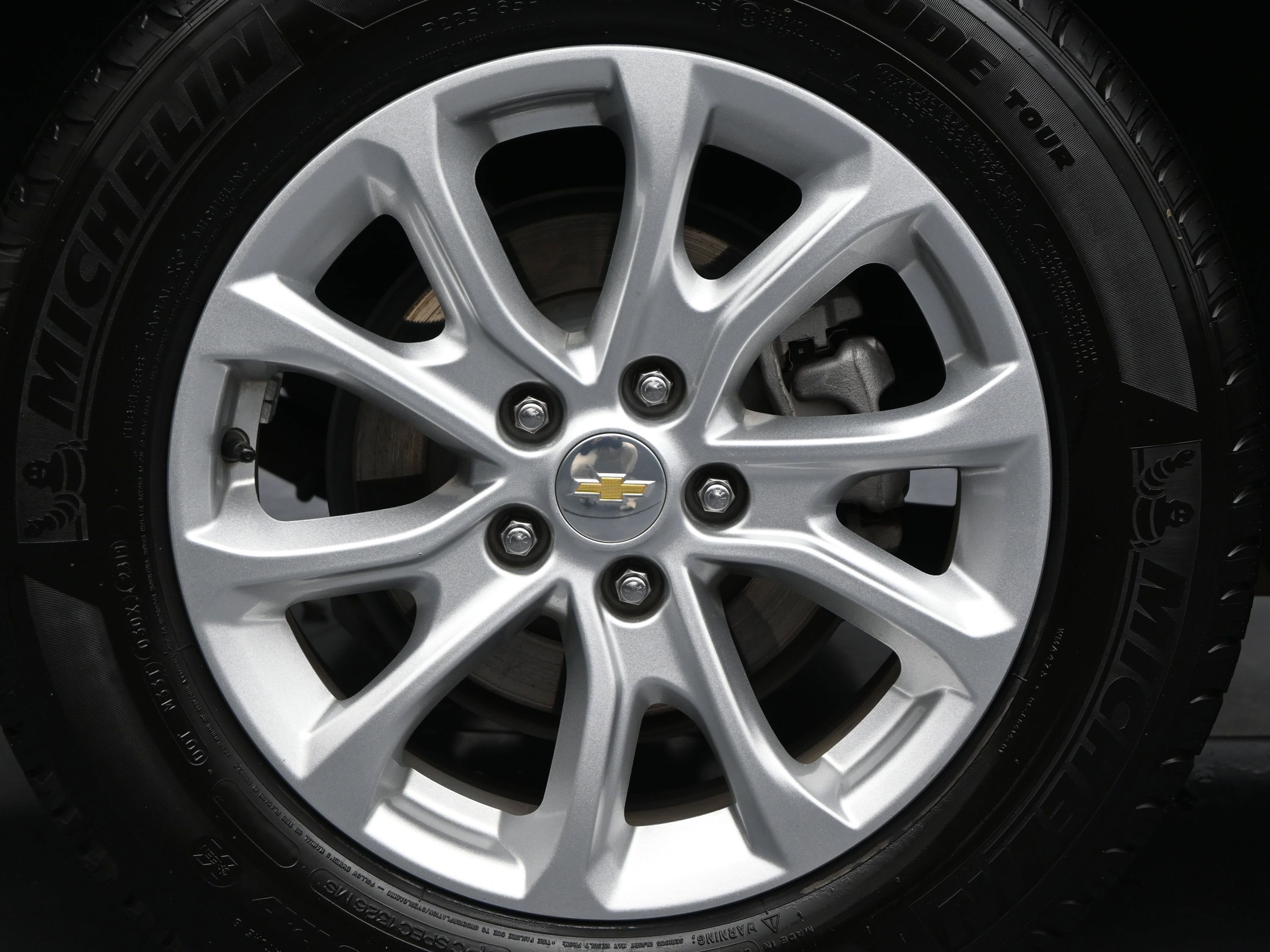 Used 2018 Chevrolet Equinox LT image 10