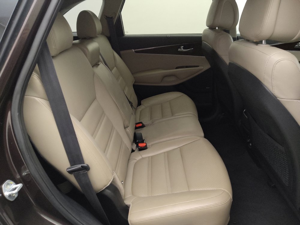 Used 2016 Kia Sorento EX w/ EX Touring Package image 19