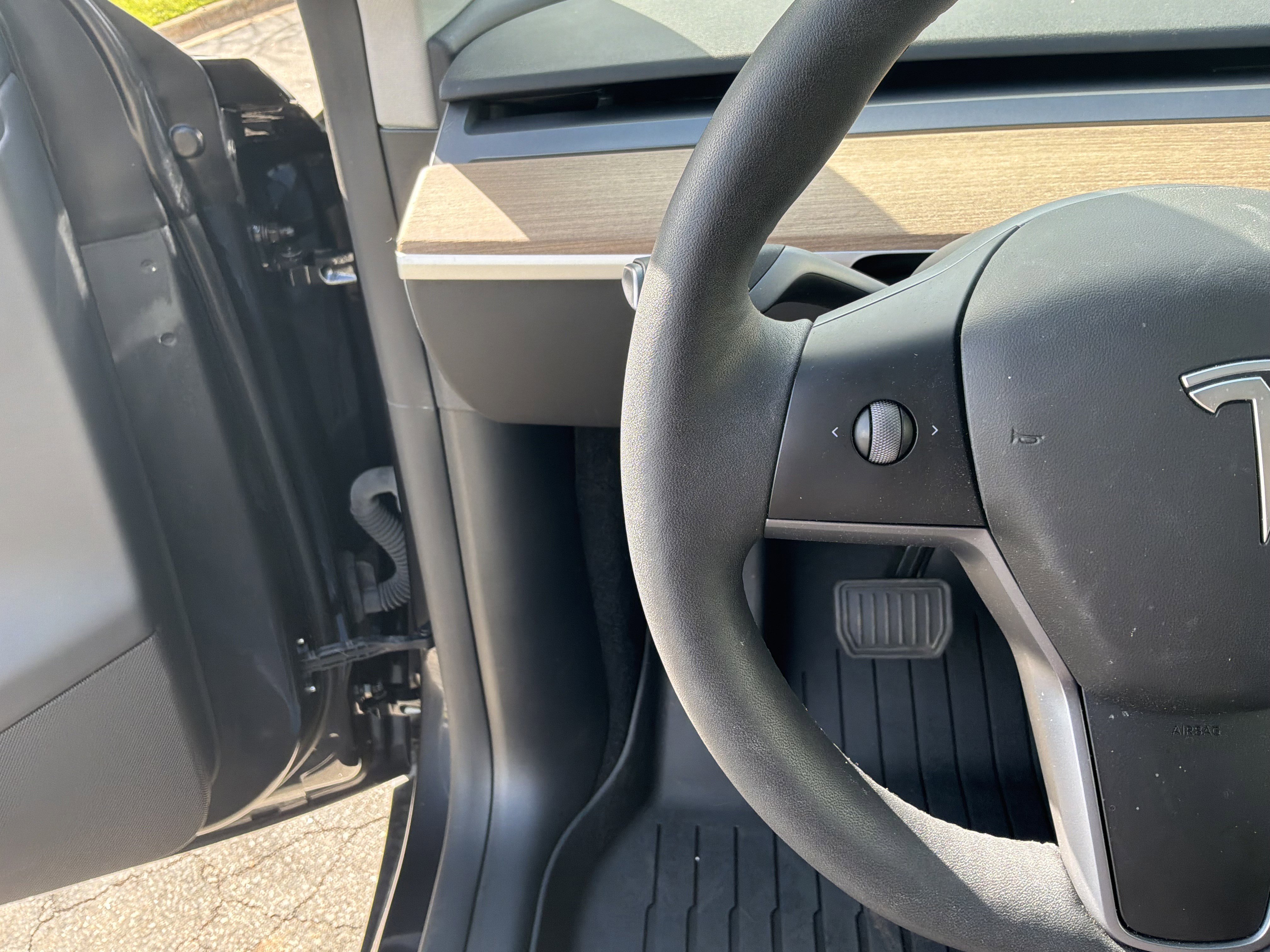 Used 2024 Tesla Model Y Long Range image 20