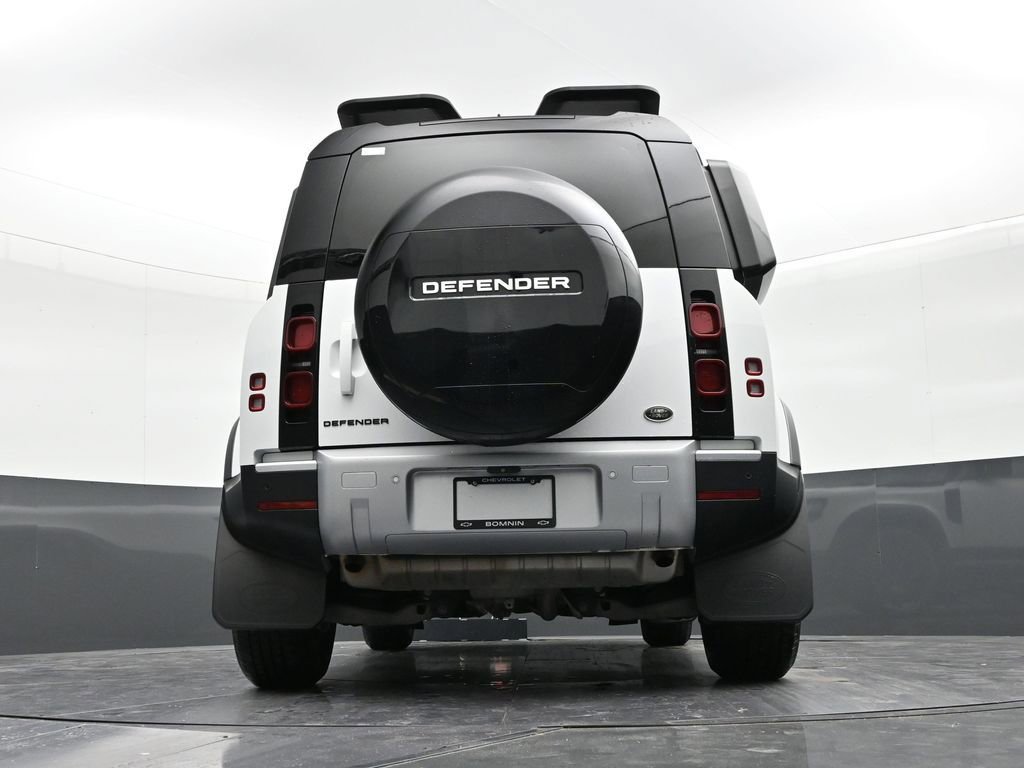 Used 2023 Land Rover Defender 110 S AWD/4WD image 23