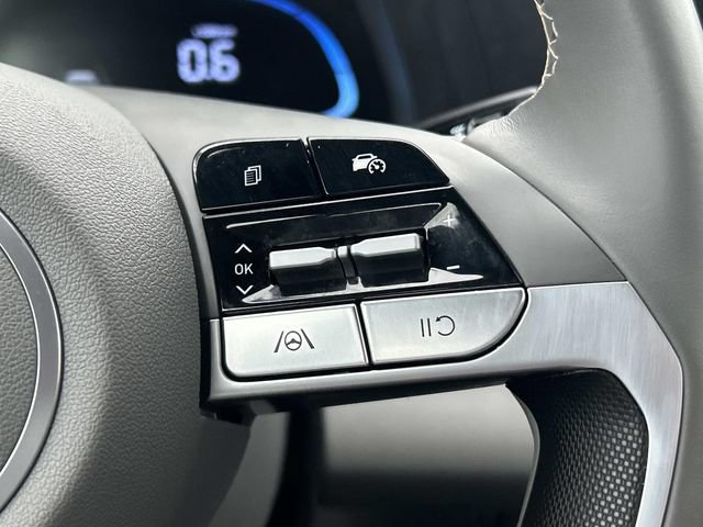 Certified 2025 Hyundai Elantra Sport FWD image 20