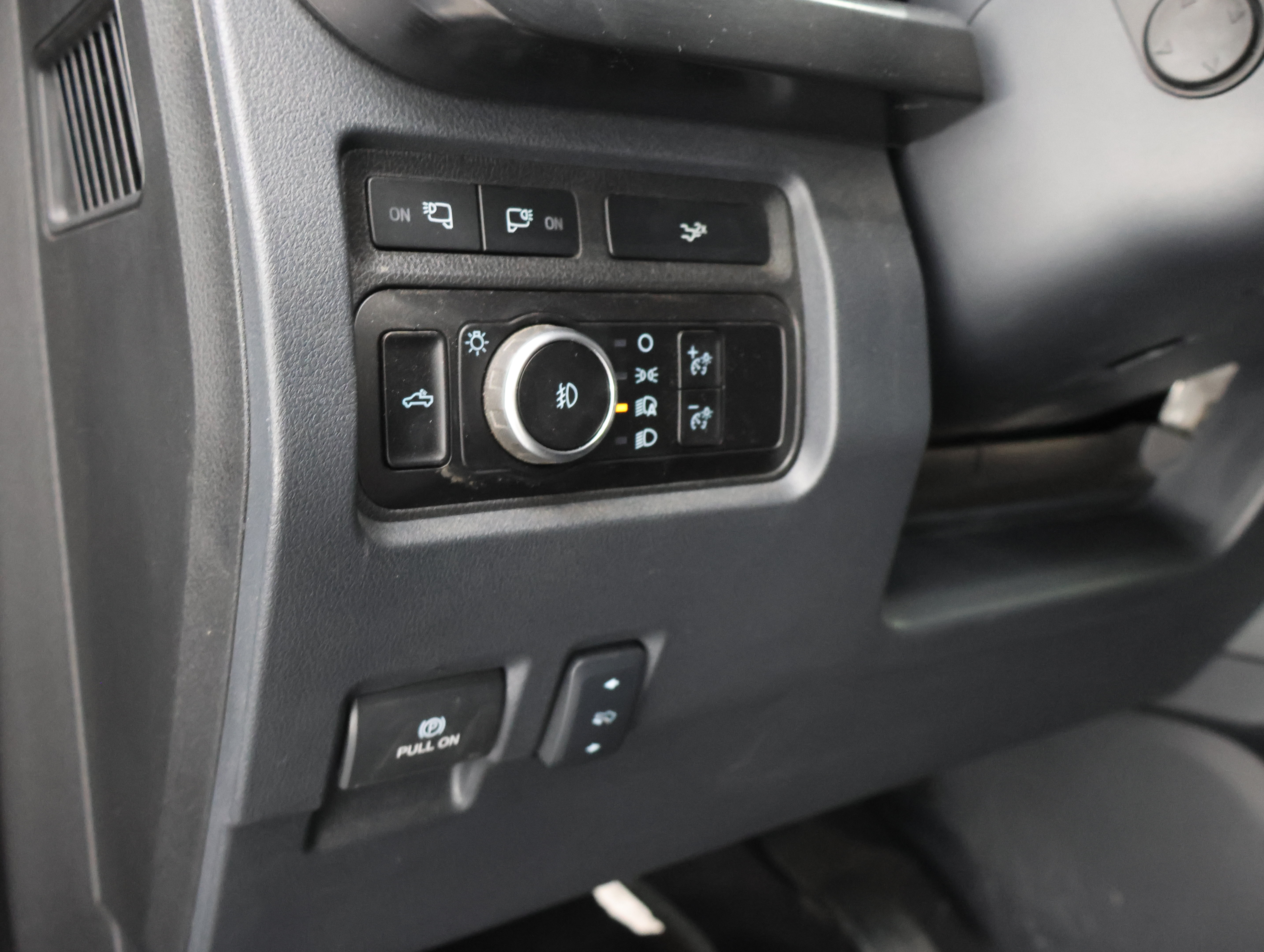 Used 2023 Ford F350 Lariat w/ Lariat Ultimate Package AWD/4WD image 48