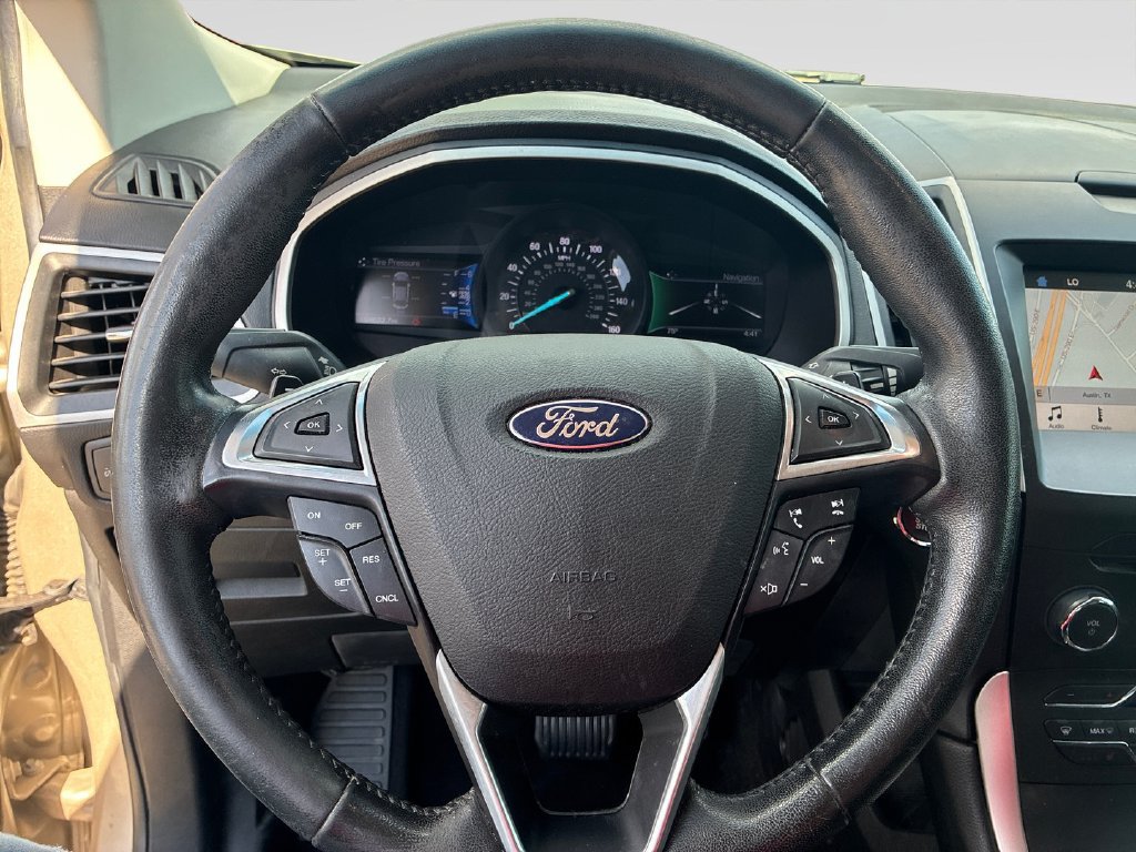 Used 2017 Ford Edge SEL w/ Equipment Group 201A FWD image 12