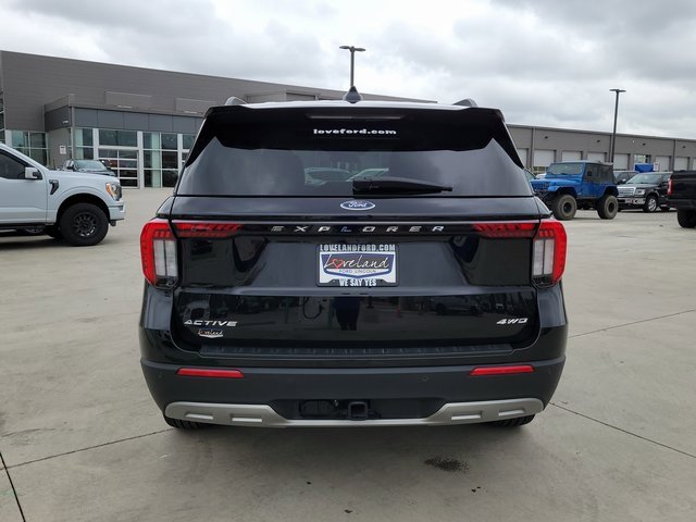 Used 2025 Ford Explorer Active w/ Active Comfort Package image 4