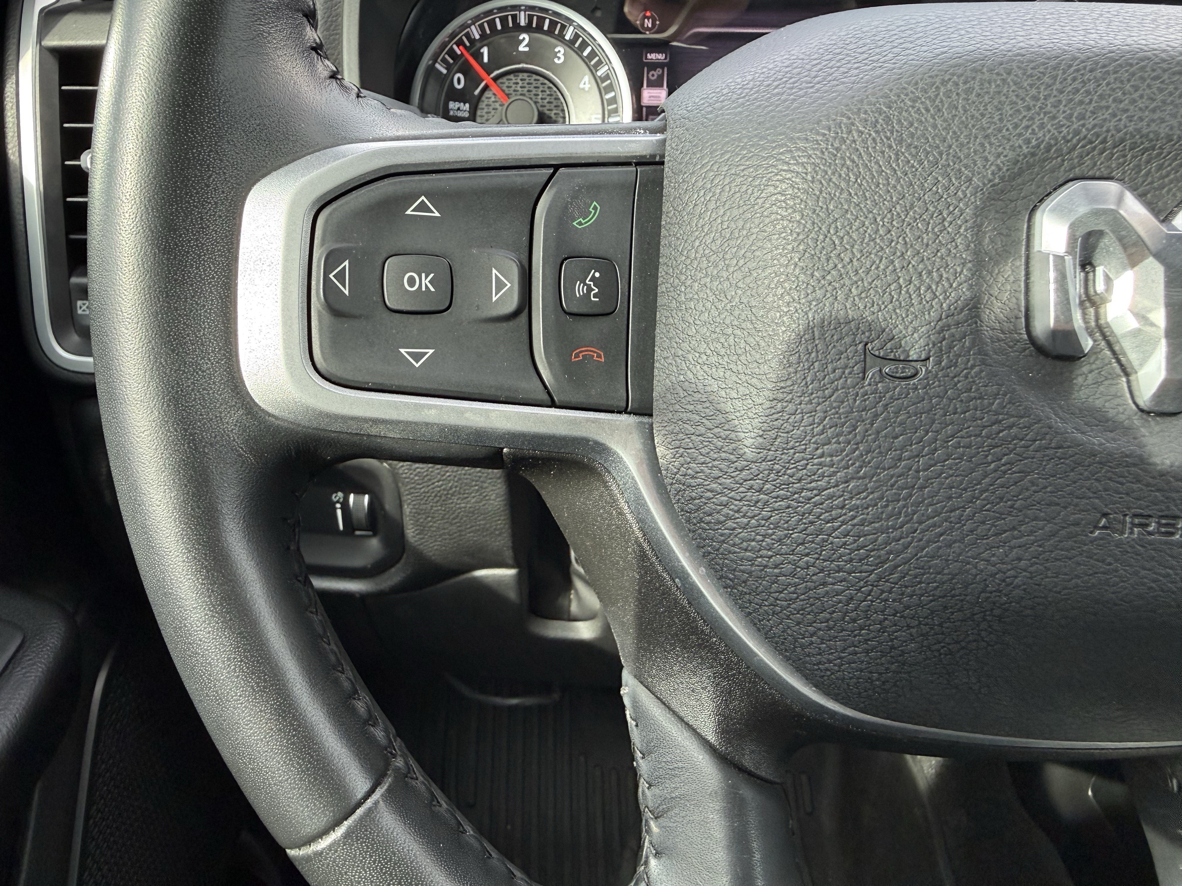 Used 2023 RAM 1500 Big Horn AWD/4WD image 18
