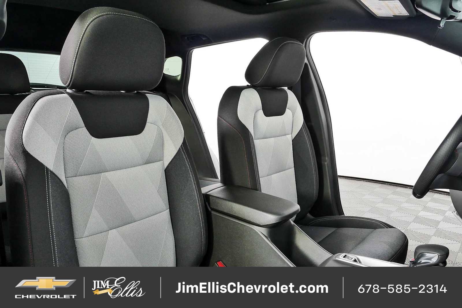 New 2026 Chevrolet Trax RS w/ Sunroof Package FWD image 21