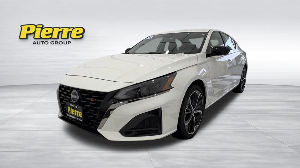 Used 2025 Nissan Altima 2.5 SR FWD image 1