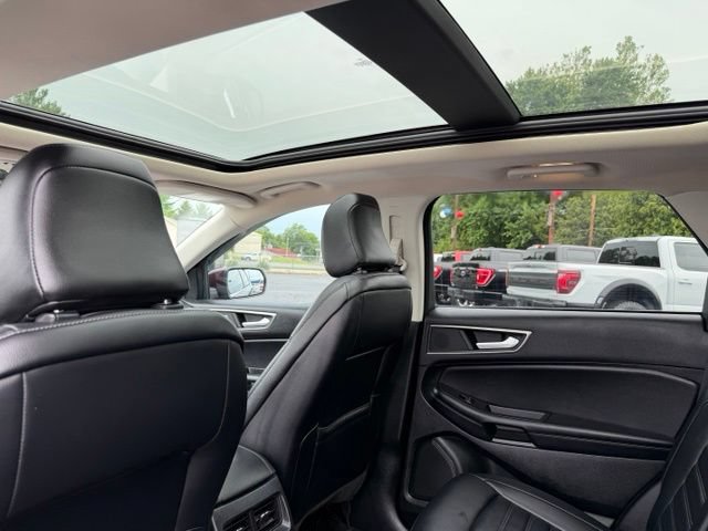 Used 2023 Ford Edge SEL w/ Convenience Package AWD/4WD image 6
