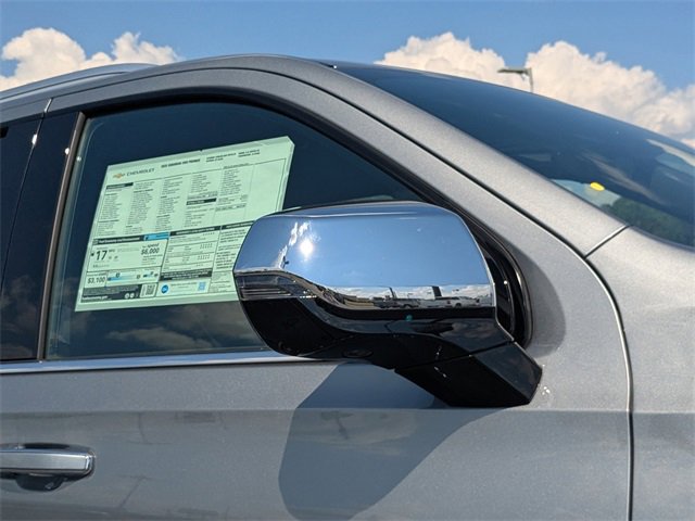 New 2025 Chevrolet Suburban Premier image 12