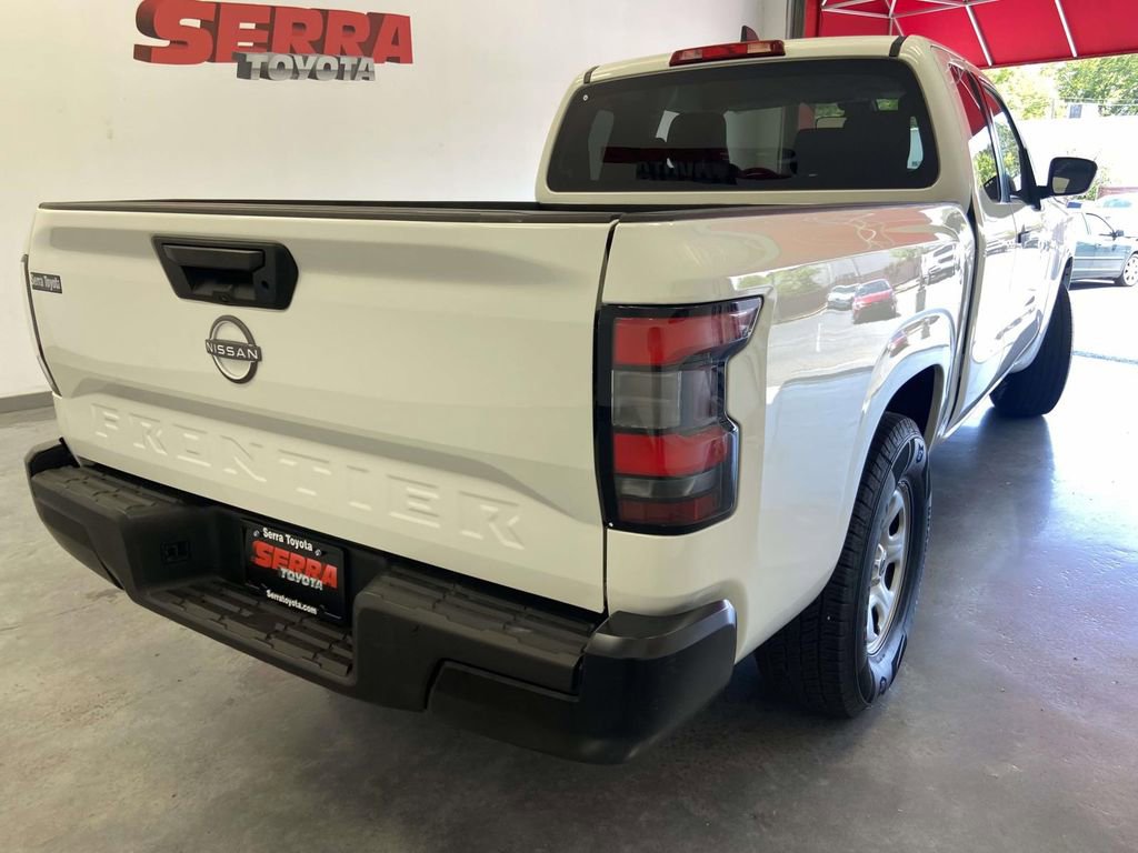 Used 2022 Nissan Frontier S image 3