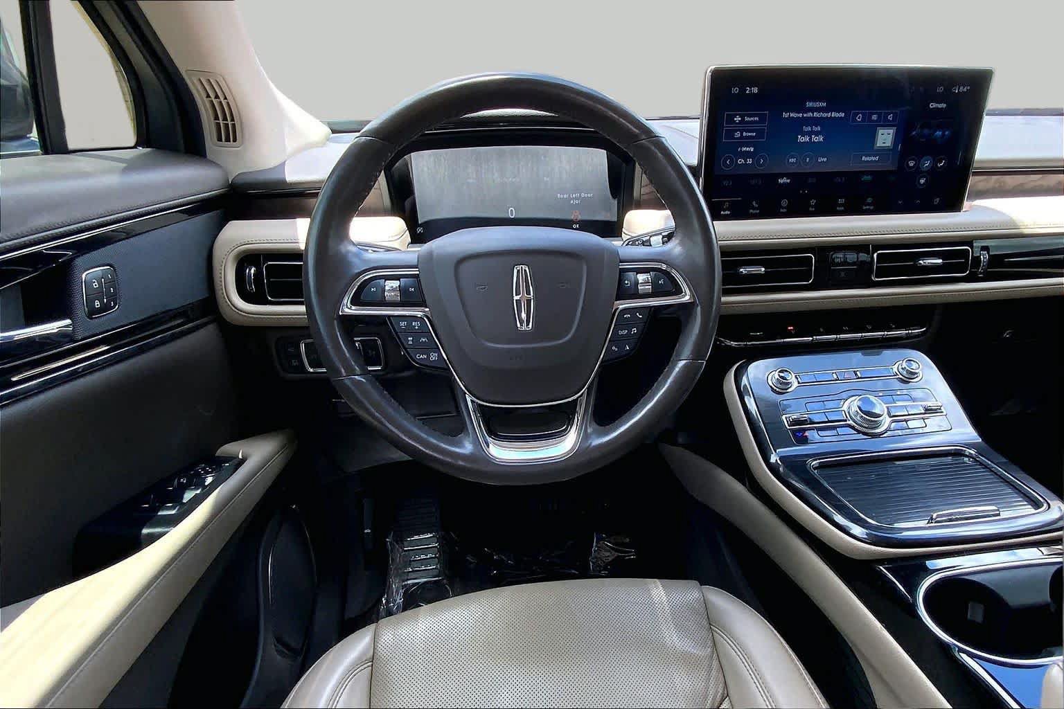 Used 2022 Lincoln Nautilus Reserve AWD/4WD image 6