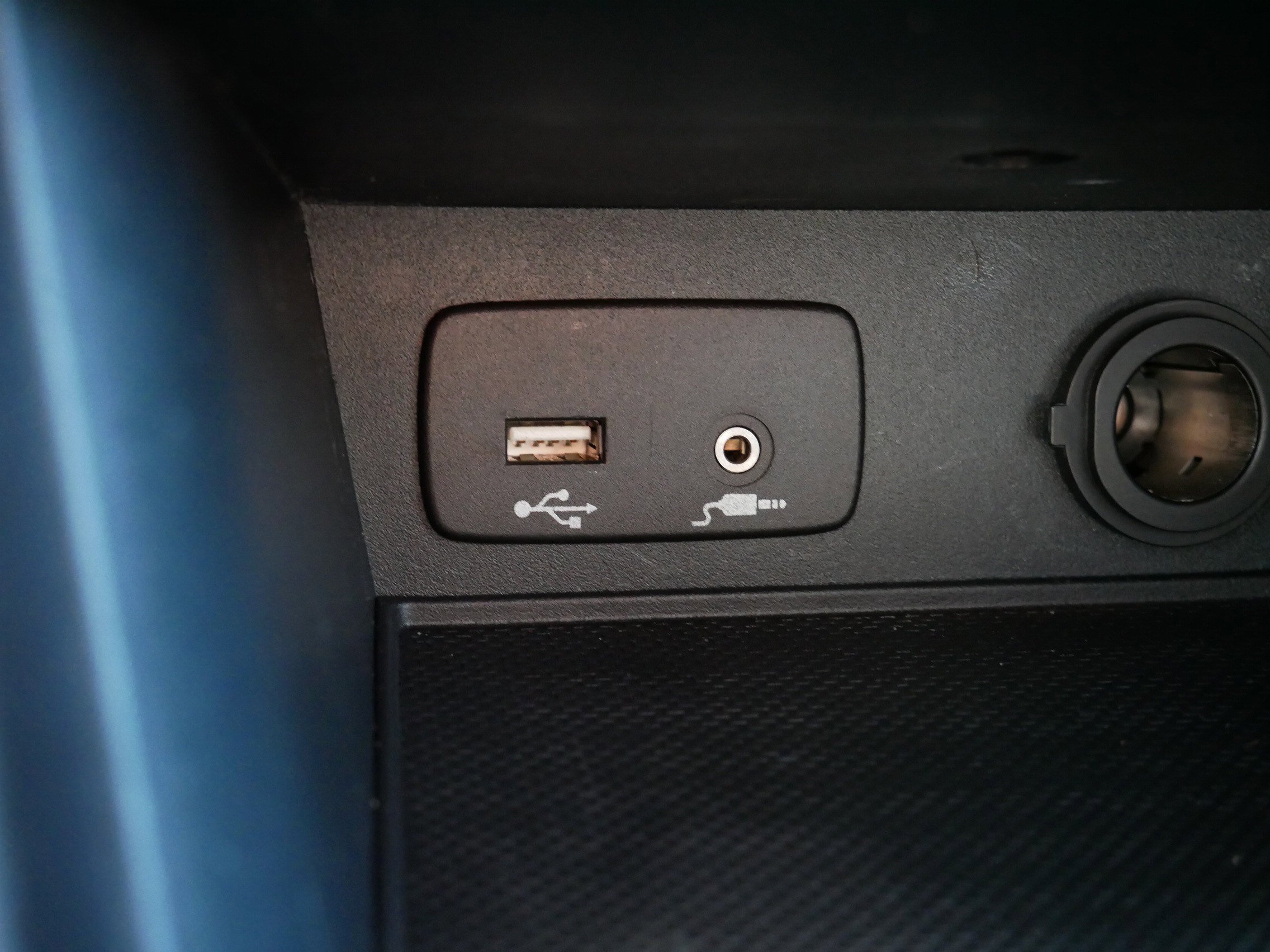 Used 2023 Subaru Crosstrek 2.0i image 32