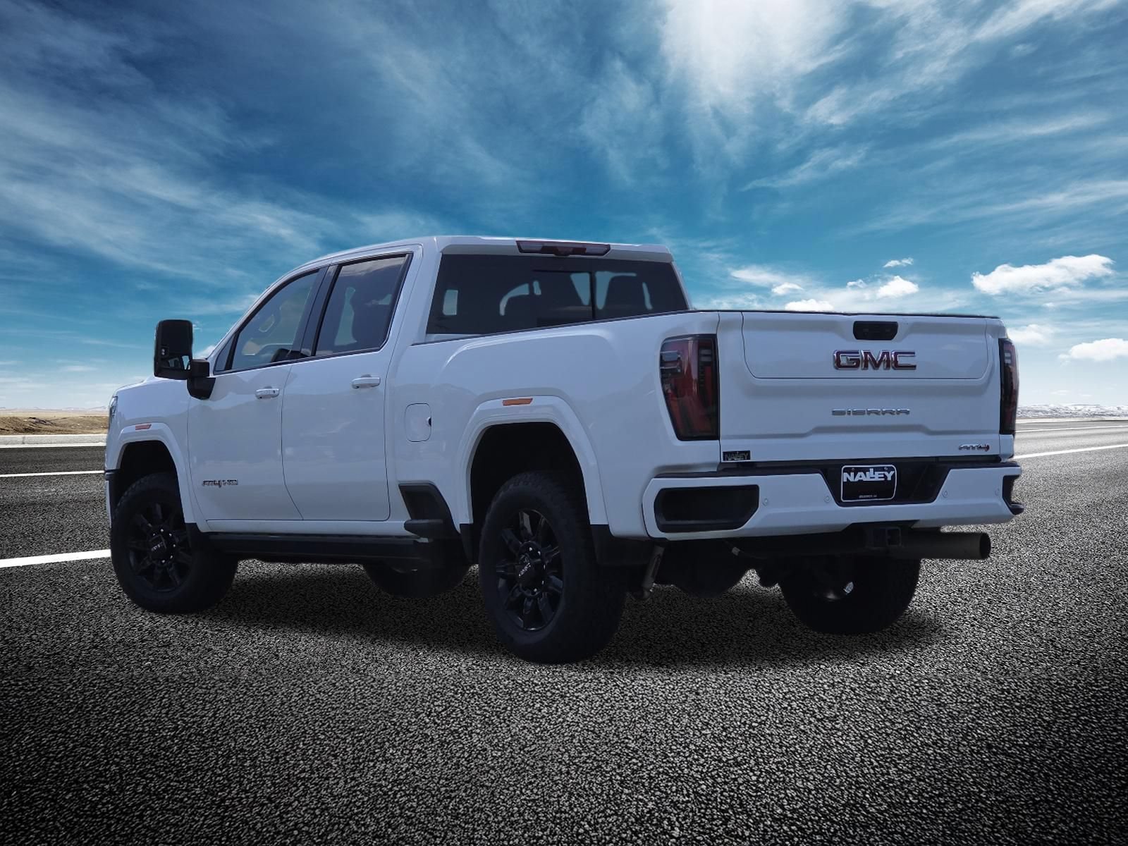 Used 2025 GMC Sierra 2500 AT4 w/ AT4 Premium Plus Package AWD/4WD image 23