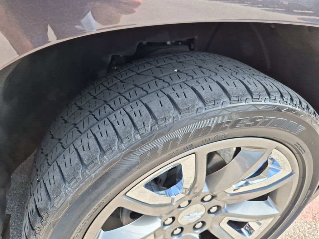 Used 2017 Chevrolet Tahoe Premier RWD image 16