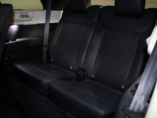 Used 2022 Land Rover Range Rover Long Wheelbase SE image 15