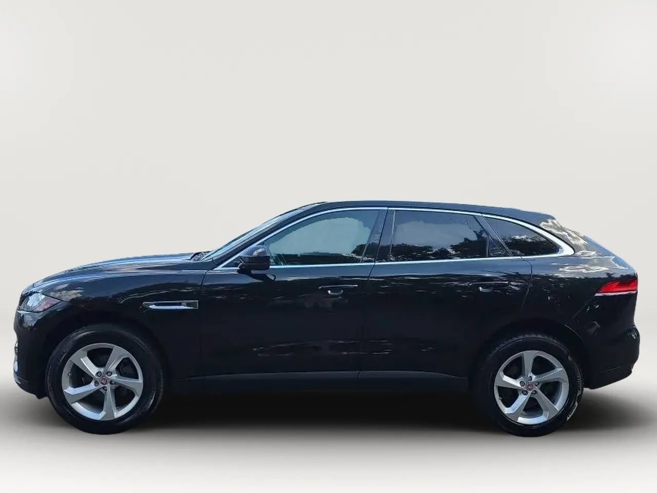 Used 2019 Jaguar F-PACE Premium AWD/4WD image 5