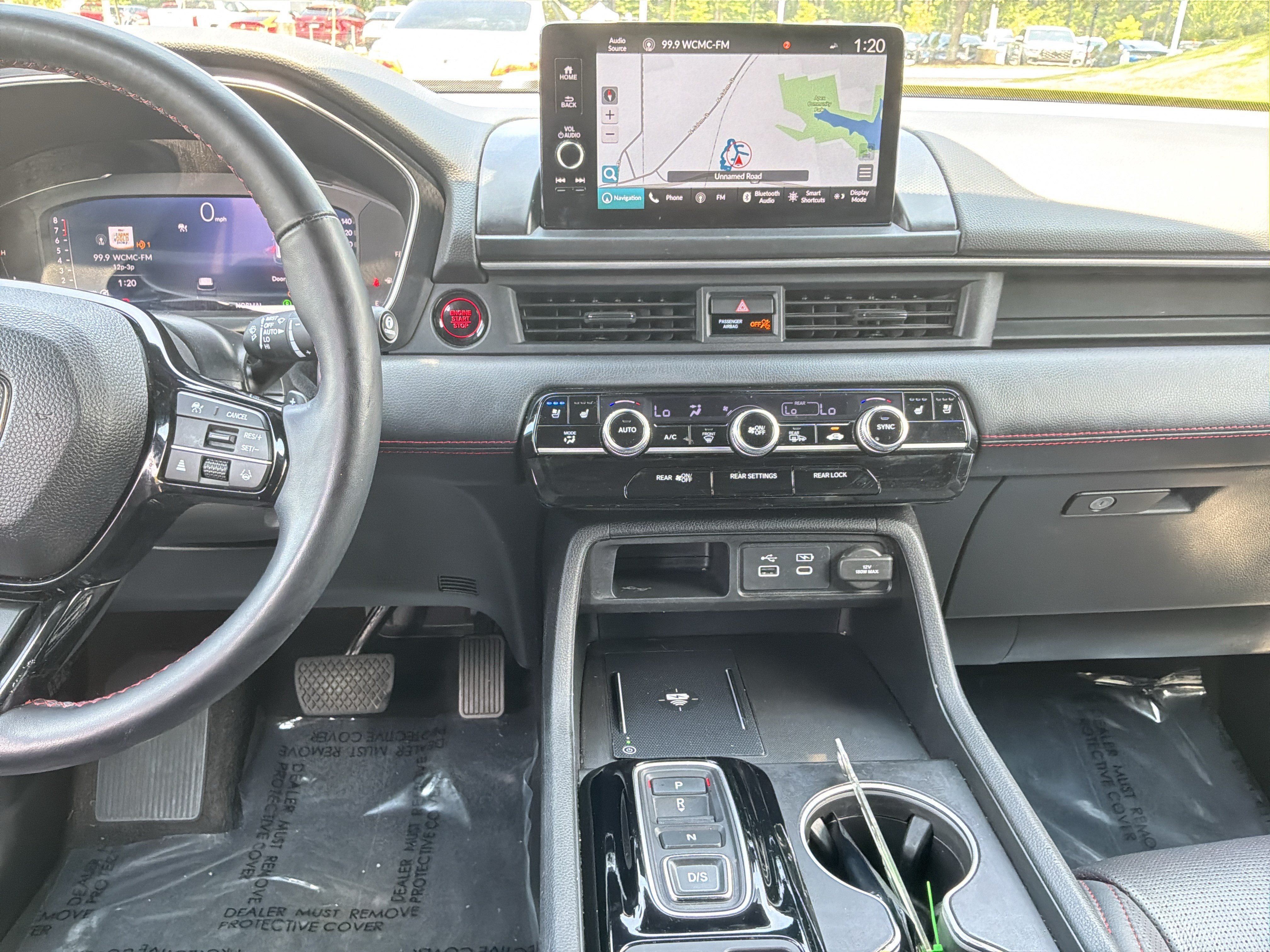 Used 2025 Honda Pilot Black Edition image 29