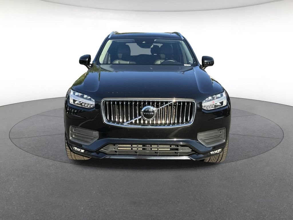 Used 2022 Volvo XC90 T5 Momentum w/ Protection Package Premier FWD image 9