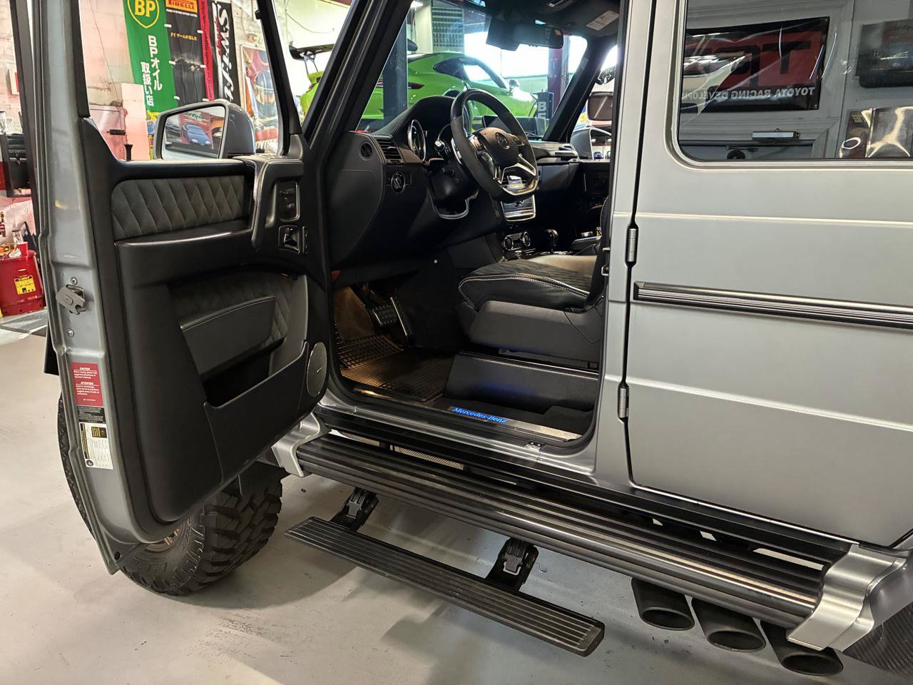 Used 2018 Mercedes-Benz G 550 Squared image 24