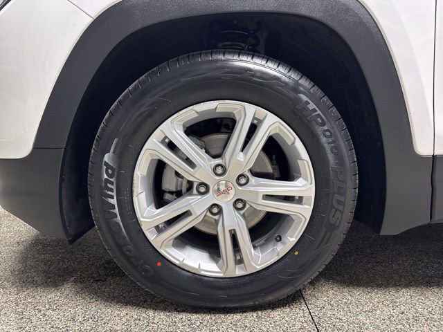 Used 2021 GMC Terrain SLE image 4