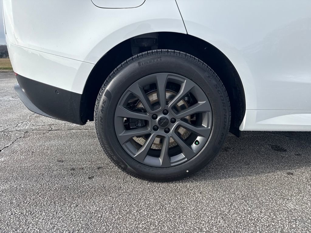 New 2026 Land Rover Range Rover Sport SE image 24