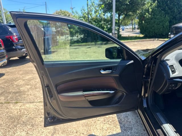Used 2017 Acura TLX w/ Technology Package FWD image 21