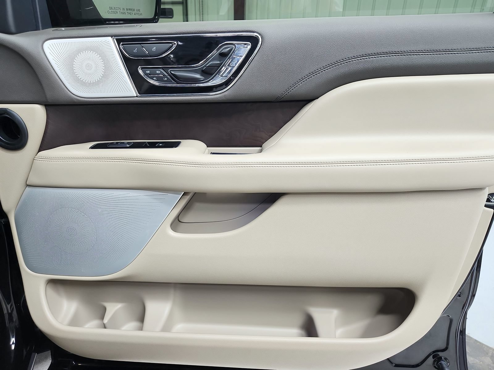 Used 2023 Lincoln Navigator L Reserve AWD/4WD image 50