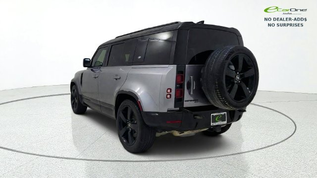 Used 2022 Land Rover Defender 110 X-Dynamic SE AWD/4WD image 6