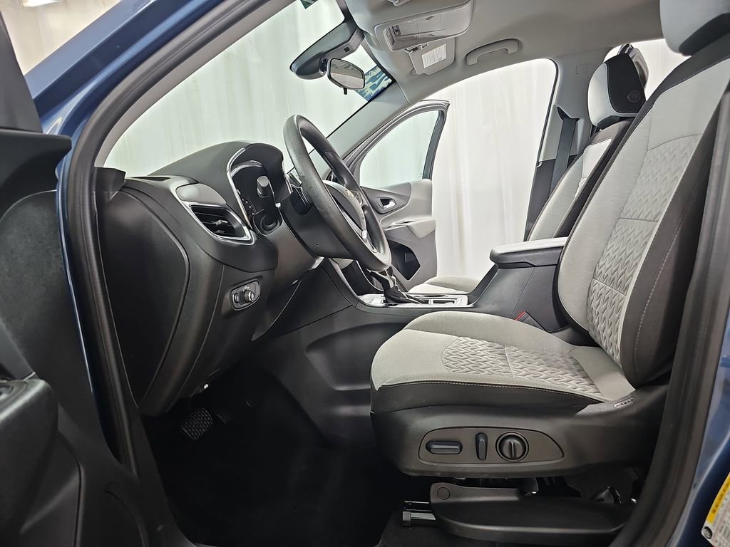 Certified 2024 Chevrolet Equinox LS w/ LS Convenience Package image 18