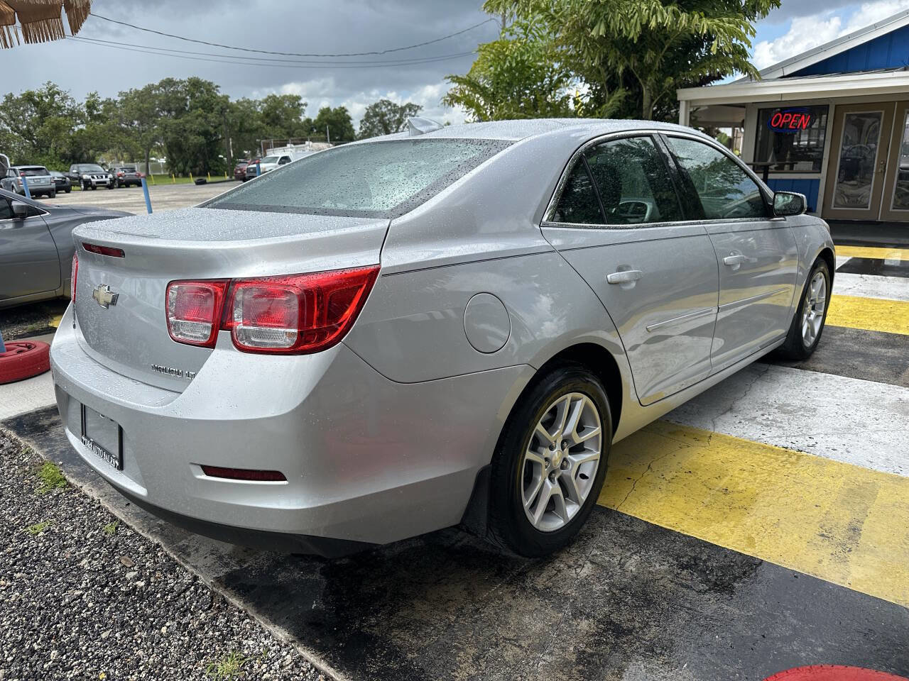 Used 2015 Chevrolet Malibu LT w/ Power Convenience Package image 5
