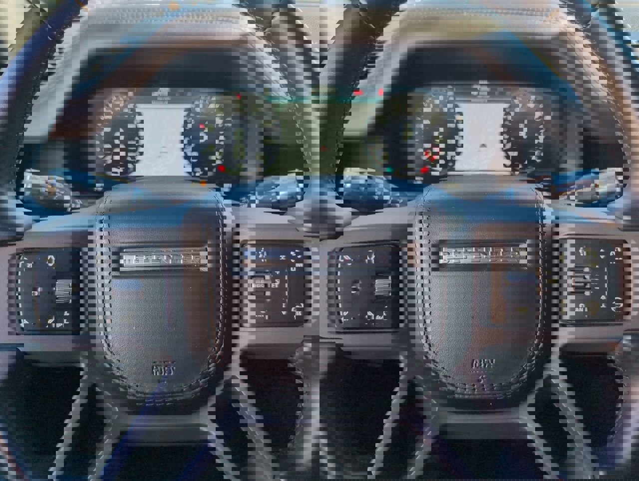 Used 2021 Land Rover Defender 90 X image 16