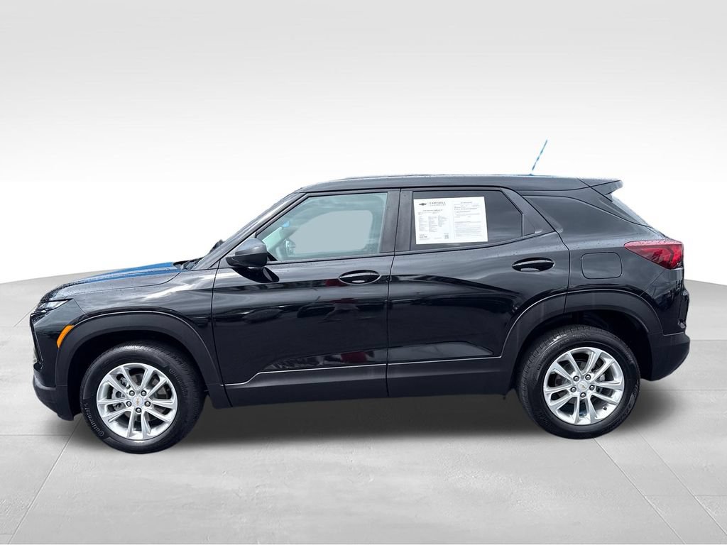 Used 2026 Chevrolet TrailBlazer LS w/ LS Convenience Package AWD/4WD image 2