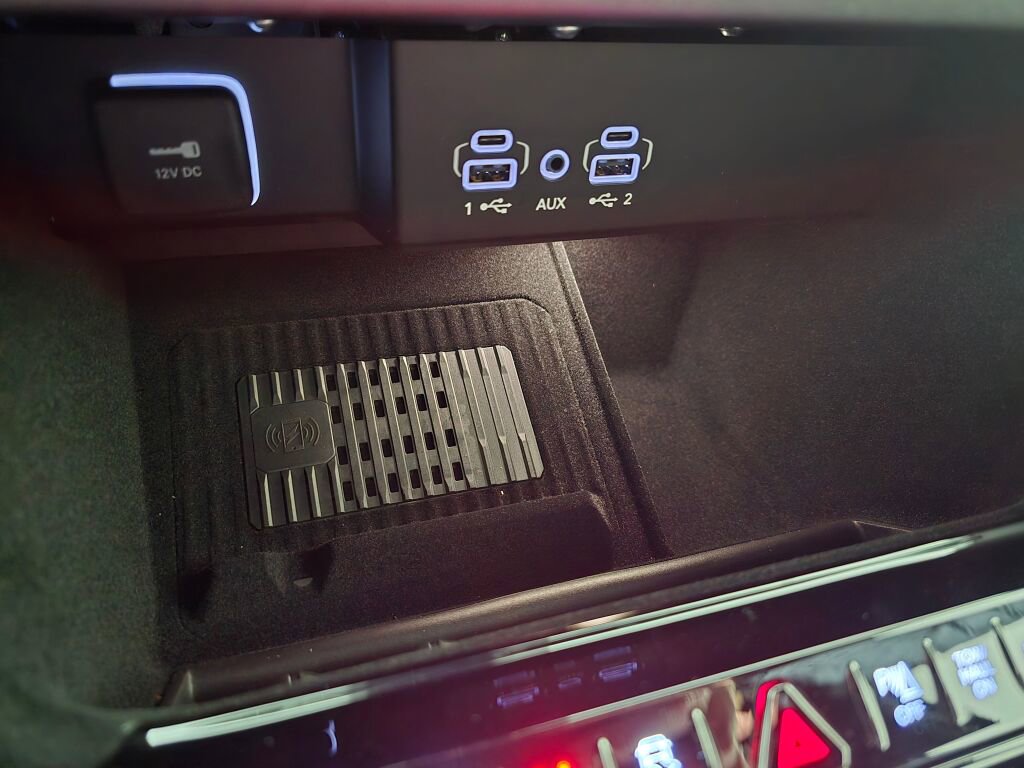 New 2026 Jeep Grand Wagoneer 4WD image 32