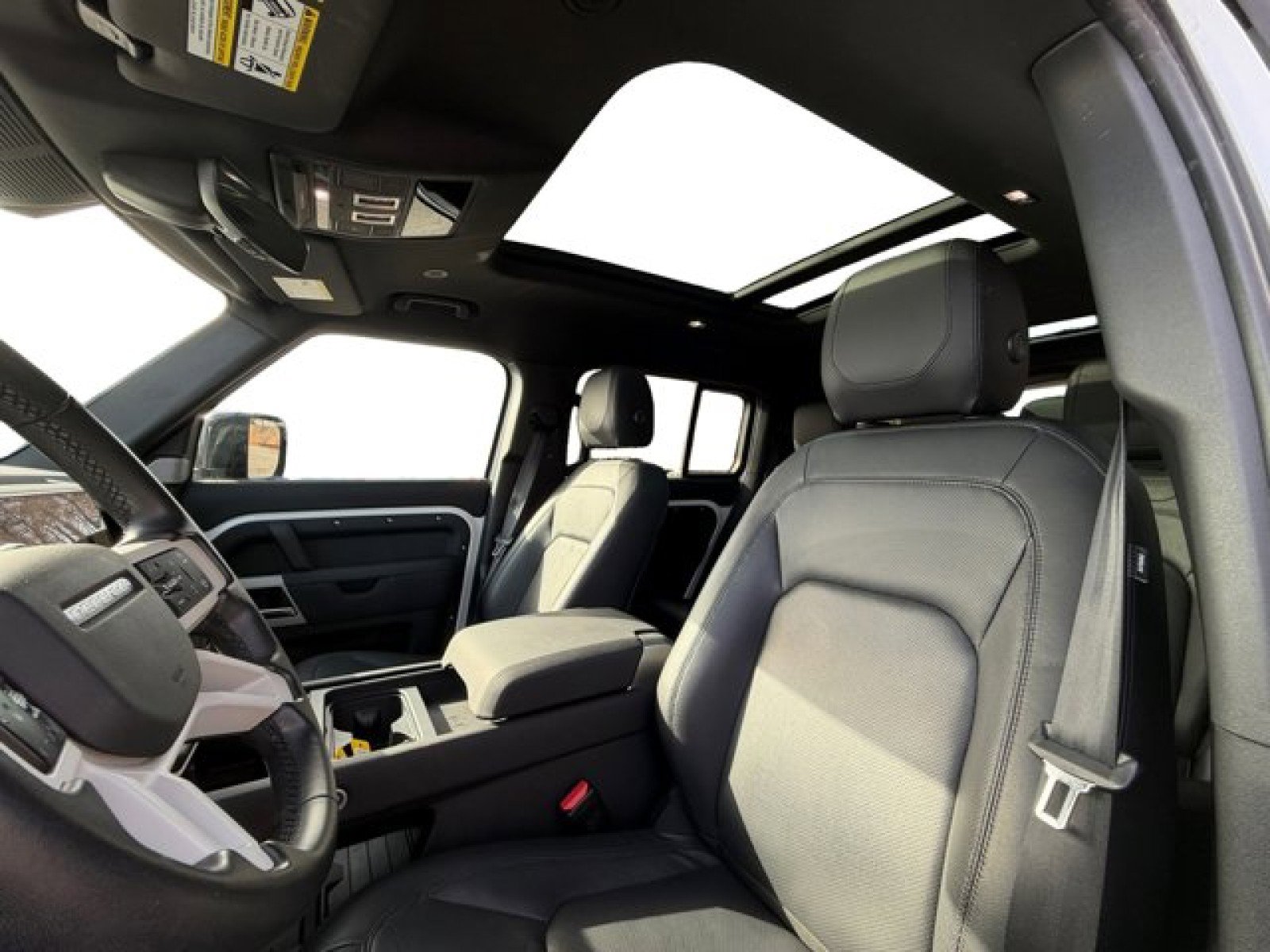 Used 2024 Land Rover Defender 130 S image 12