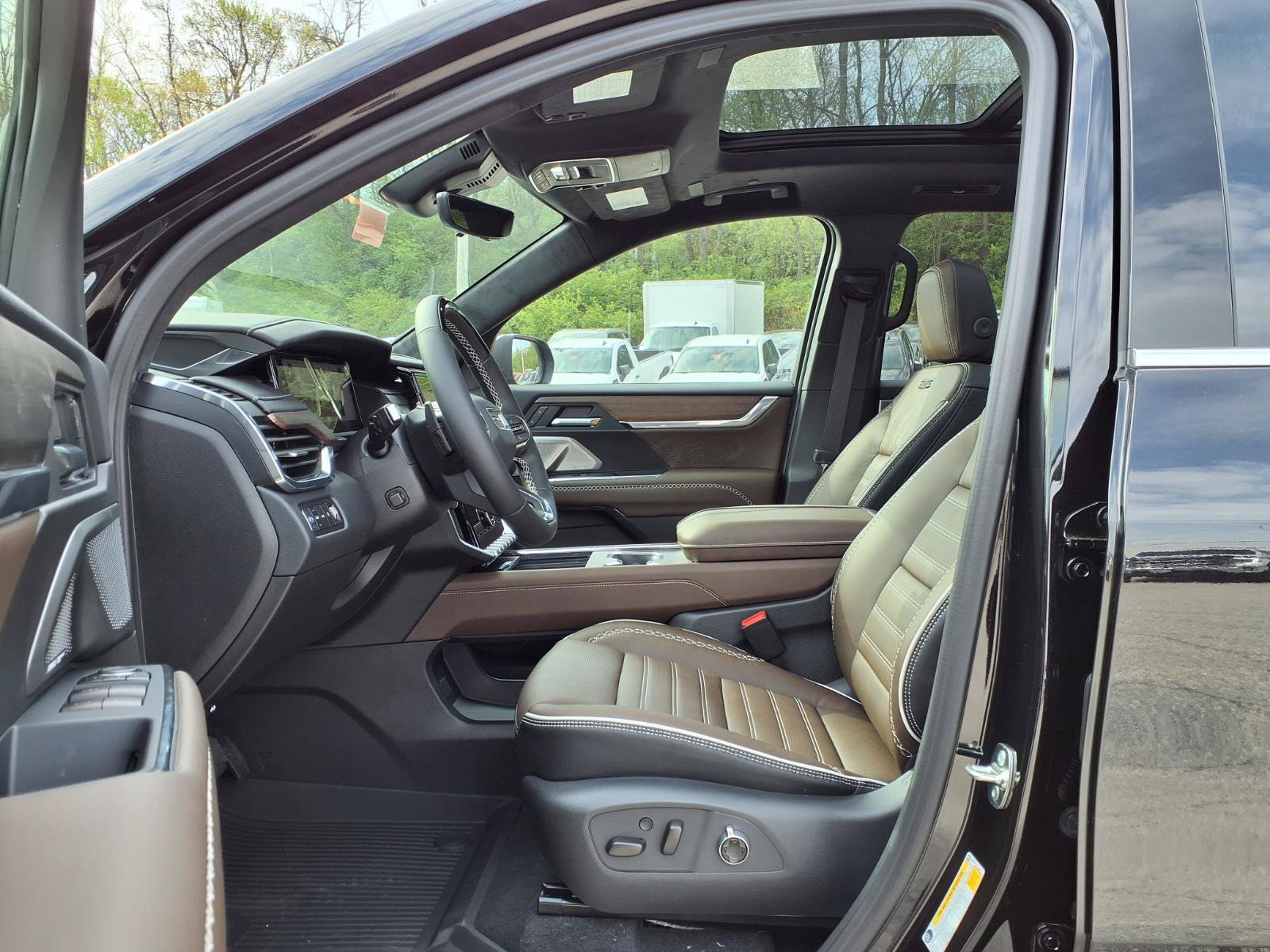 New 2026 GMC Acadia Denali Ultimate w/ LPO, All-Weather Package AWD/4WD image 20