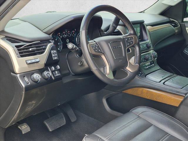 Used 2019 GMC Yukon XL Denali w/ Denali Ultimate Package AWD/4WD image 9