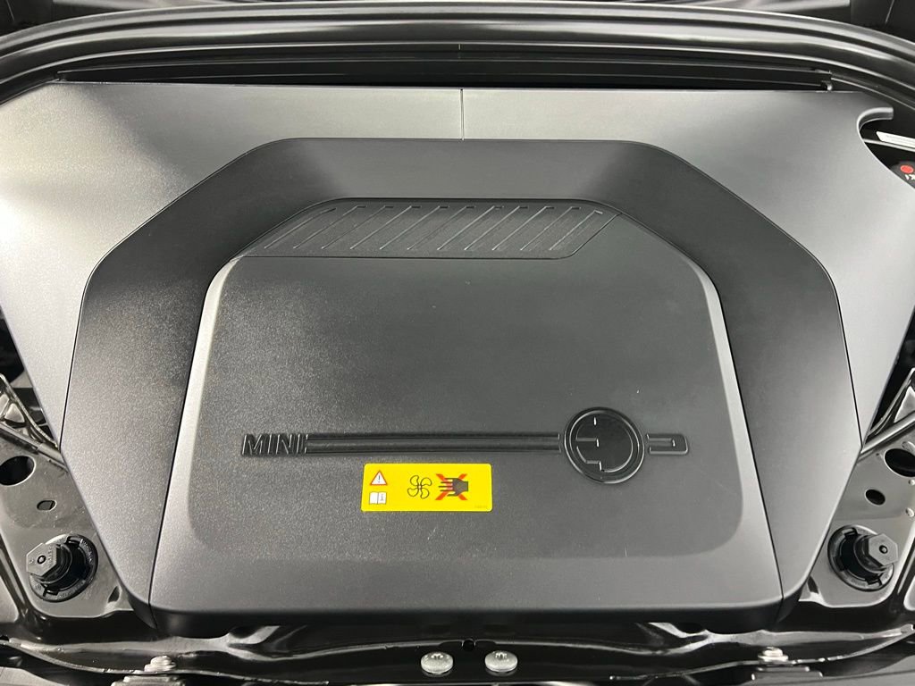 Used 2025 MINI Cooper Countryman SE w/ Comfort Package Max image 36