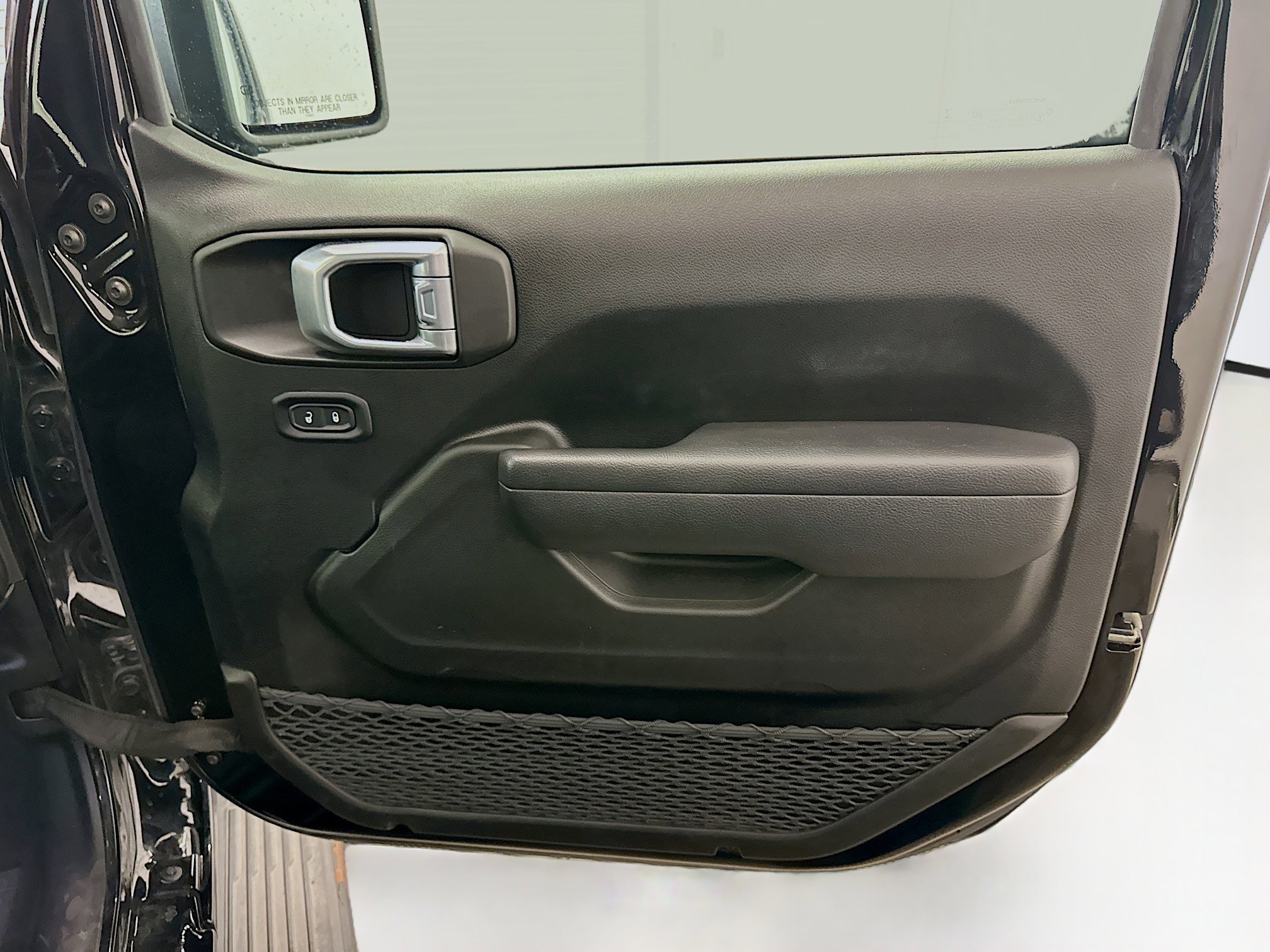 Used 2022 Jeep Wrangler Sport S AWD/4WD image 32