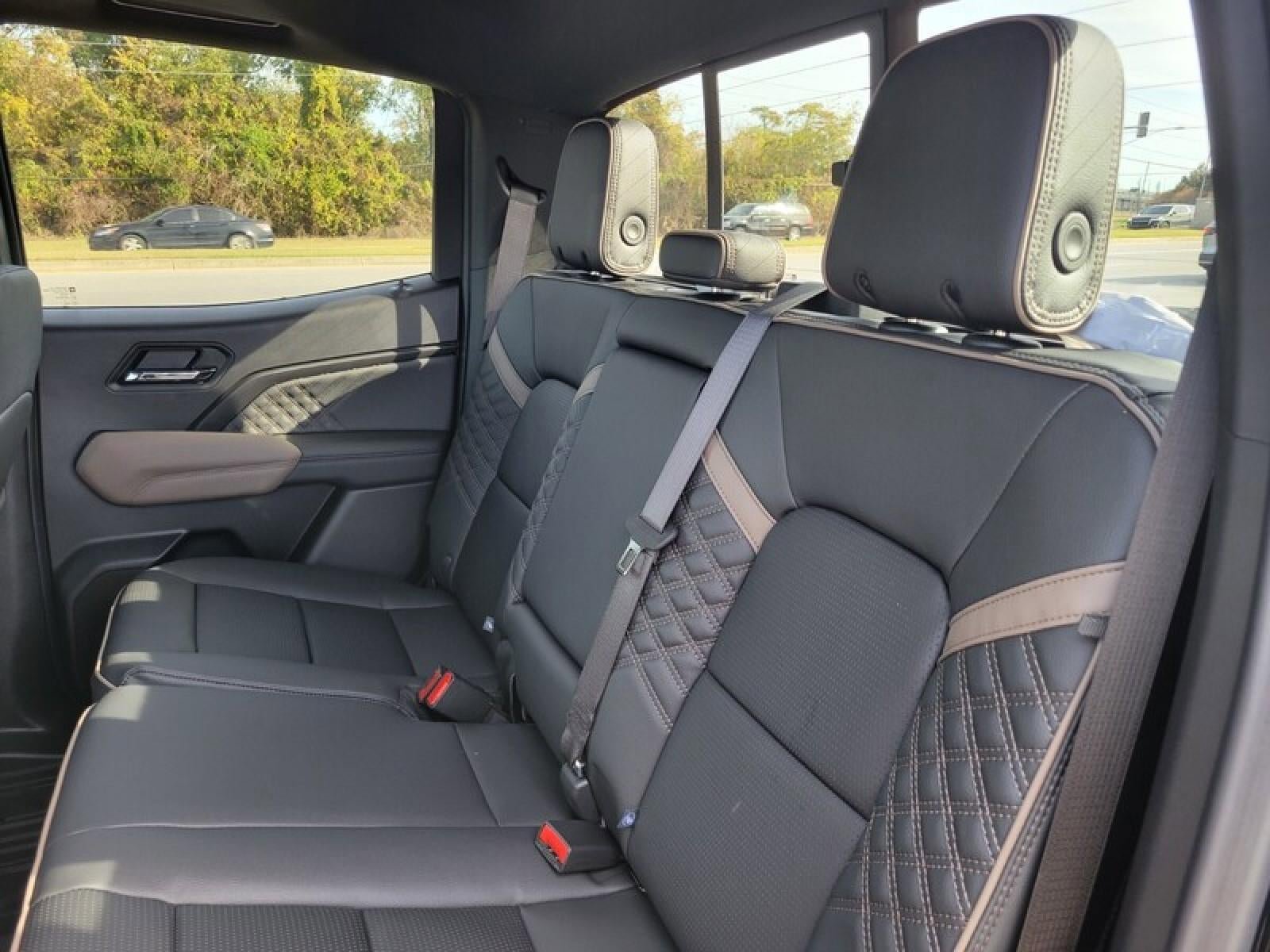 New 2026 GMC Canyon Denali AWD/4WD image 23