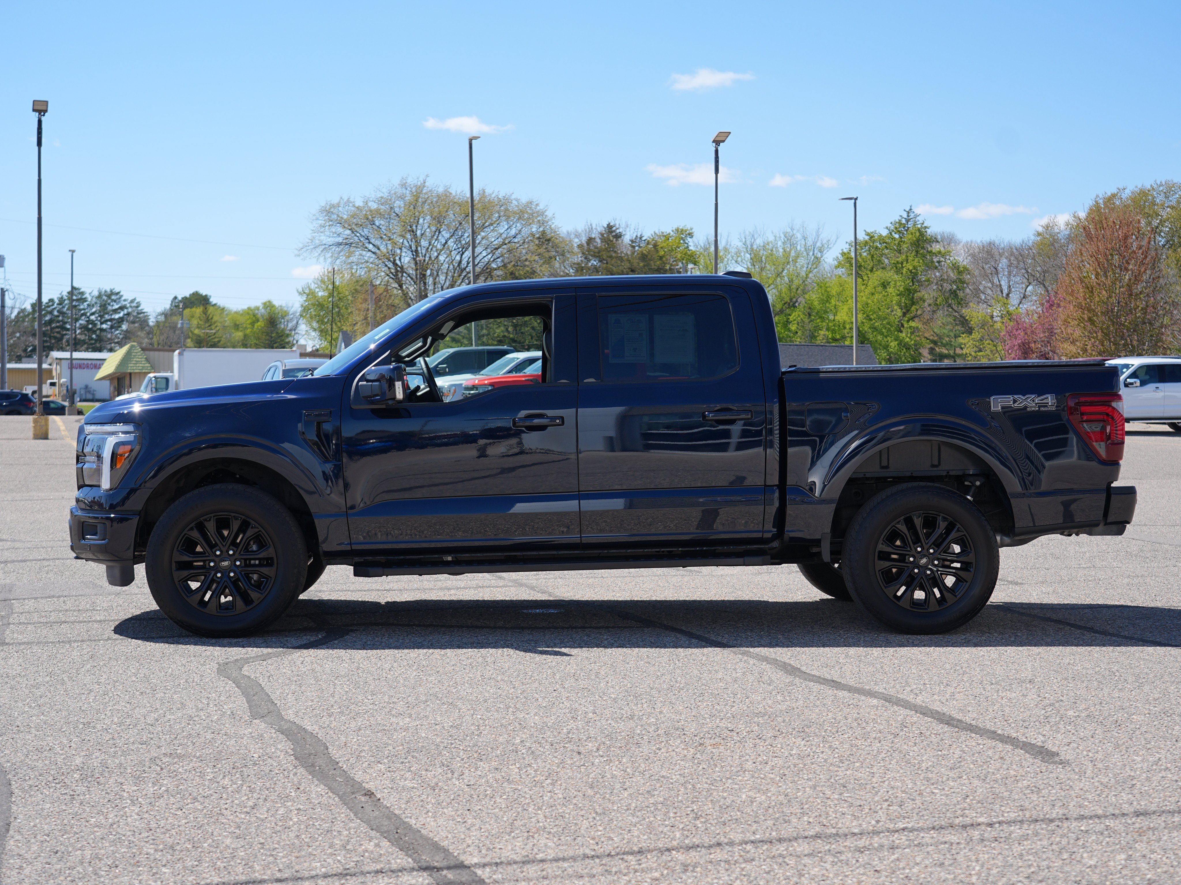 Used 2025 Ford F150 Lariat w/ Equipment Group 501A Mid AWD/4WD image 7