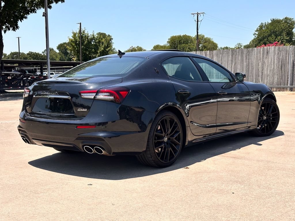 Used 2024 Maserati Ghibli Modena Q4 AWD/4WD image 6