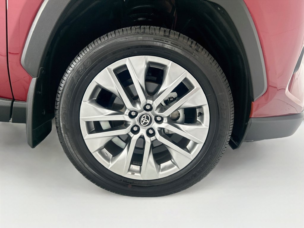 Used 2025 Toyota RAV4 Limited w/ Advanced Technology Package FWD image 31