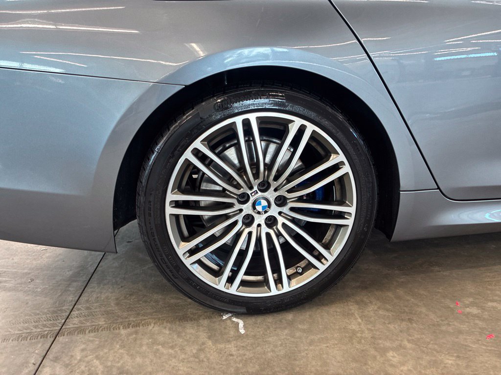 Used 2018 BMW M550i xDrive AWD/4WD image 28